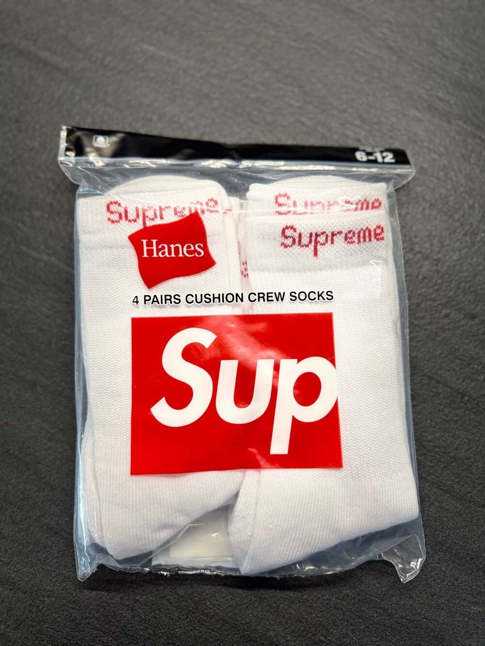 100% Authentic Supreme Hanes White Cushion Crew Socks 4-Pack Size 6-12